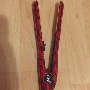 Rose Chi straightener